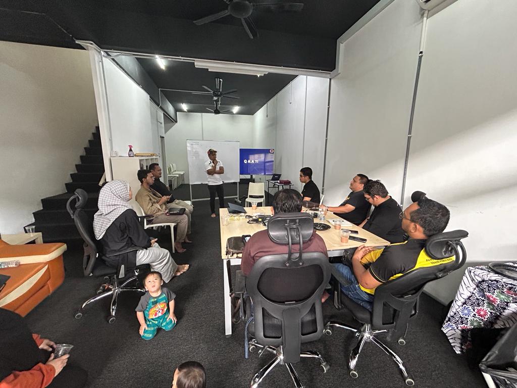 Sesi latihan dan bimbingan